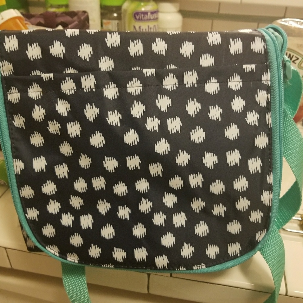 THIRTY ONE Going Places Thermal New in bag